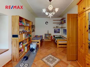 Prodej rodinného domu, Janůvky, 457 m2