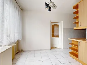 Prodej bytu 3+1, Praha - Malešice, Počernická, 71 m2