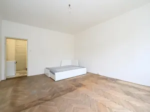Pronájem bytu 1+kk, Praha - Vršovice, Ruská, 32 m2