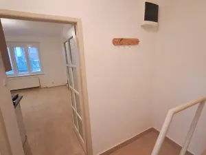 Pronájem bytu 1+kk, Praha - Braník, Pod vinohradem, 27 m2