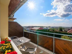 Prodej bytu 2+1, Velká Bystřice, Na Vyhlídce, 59 m2