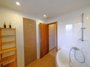 Pronájem bytu 3+1, Praha - Hloubětín, Poděbradská, 65 m2