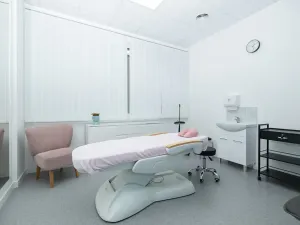 Pronájem obchodního prostoru, Praha - Stodůlky, Petržílkova, 15 m2