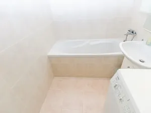 Pronájem bytu 3+1, Praha - Čimice, Chvatěrubská, 71 m2