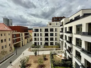 Pronájem garáže, Praha, Bělehradská, 15 m2