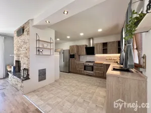Pronájem rodinného domu, Milovice, 118 m2