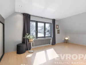 Prodej rodinného domu, Tuchoměřice, Pod Hájem, 205 m2