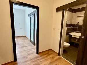Pronájem bytu 2+kk, Praha - Suchdol, Suchdolské náměstí, 30 m2