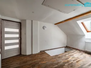 Prodej rodinného domu, Kraslice - Černá, 192 m2