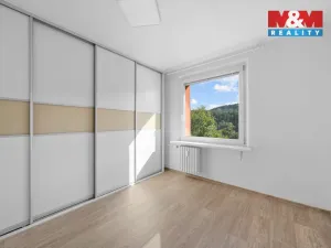 Prodej bytu 3+1, Děčín - Děčín IX-Bynov, Sokolská, 67 m2