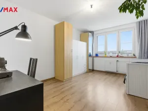 Prodej bytu 3+1, Otovice, K Panelárně, 83 m2