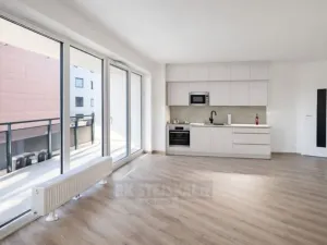 Pronájem bytu 2+kk, České Budějovice, Na Zlaté stoce, 63 m2