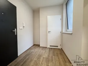 Pronájem bytu 2+kk, Hodonín, Národní třída, 31 m2