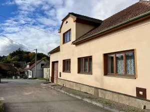 Prodej rodinného domu, Lubě, 200 m2