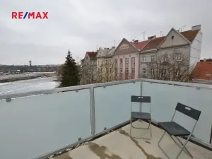 Pronájem bytu 1+kk, Plzeň, Na Roudné, 41 m2