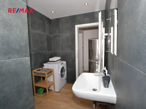 Pronájem bytu 1+kk, Plzeň, Na Roudné, 41 m2