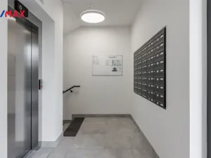 Prodej bytu 1+kk, Kladno - Dubí, Ke křížku, 31 m2