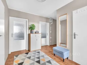 Pronájem bytu 3+1, Praha - Háje, Kosmická, 72 m2