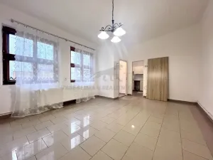 Pronájem bytu 1+1, Praha - Modřany, U pily, 44 m2