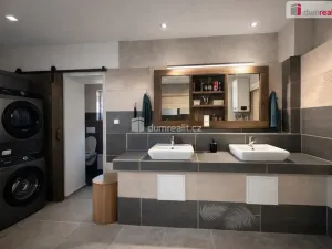 Prodej rodinného domu, Chabařovice - Roudníky, 380 m2