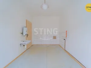 Prodej bytu 2+1, Opava, Hobzíkova, 68 m2