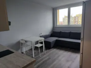 Pronájem bytu 1+kk, Praha - Střížkov, Děčínská, 25 m2