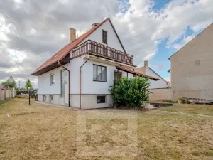 Prodej rodinného domu, Hrobce, Hlavní, 238 m2
