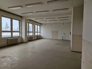 Pronájem kanceláře, Šlapanice, Nádražní, 330 m2