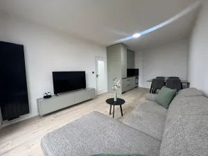 Pronájem bytu 2+kk, Praha - Vršovice, Krymská, 45 m2