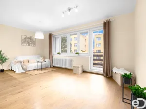 Prodej bytu 3+1, Unhošť, Na Rybníčku, 66 m2