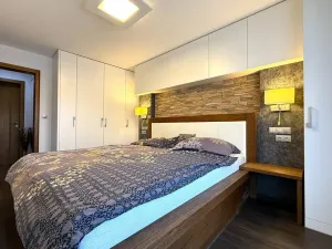 Pronájem bytu 3+kk, Praha - Liboc, Naardenská, 126 m2