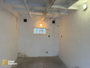Pronájem garáže, Zlín, třída Tomáše Bati, 17 m2