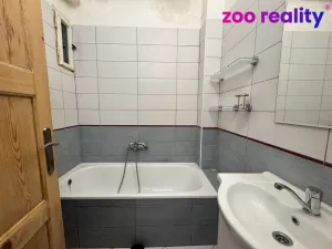 Pronájem bytu 1+1, Žatec, Hošťálkovo náměstí, 41 m2