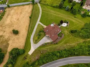 Prodej rodinného domu, Buš, 375 m2