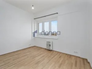 Pronájem bytu 2+kk, Praha, Hartigova, 47 m2