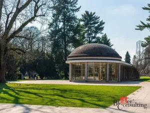 Prodej bytu 2+kk, Poděbrady - Poděbrady III, náměstí 5. května, 44 m2