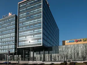 Pronájem kanceláře, Praha - Libeň, Českomoravská, 740 m2