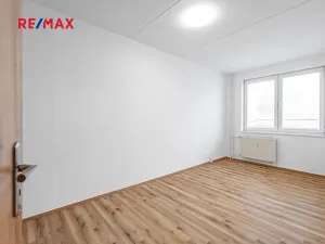 Pronájem bytu 3+1, Jindřichův Hradec, Kosmonautů, 65 m2