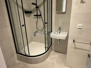 Pronájem bytu 3+kk, Praha, Angelovova, 70 m2