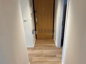 Pronájem bytu 3+kk, Praha, Angelovova, 70 m2