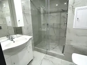 Pronájem bytu 2+kk, Praha - Prosek, Vysočanská, 43 m2