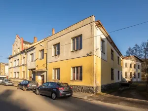 Prodej výrobních prostor, Kolinec, 2640 m2