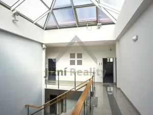 Pronájem obchodního prostoru, Praha - Břevnov, Bělohorská, 1054 m2