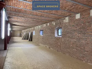 Pronájem kanceláře, Praha, Údolní, 4000 m2