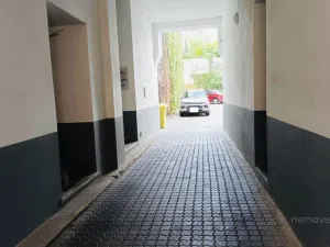 Pronájem garážového stání, Brno - Zábrdovice, Stará, 14 m2