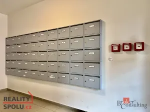 Pronájem bytu 2+kk, Praha - Uhříněves, Karla Guta, 37 m2