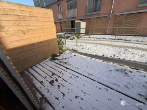 Pronájem bytu 1+kk, Praha - Dolní Měcholupy, Na návsi, 37 m2