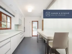 Prodej rodinného domu, Popůvky, Lesní, 253 m2