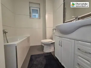 Prodej bytu 4+kk, Mandre, Chorvatsko, 55 m2