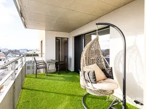 Pronájem bytu 4+kk, Praha - Strašnice, Zvěřinova, 112 m2